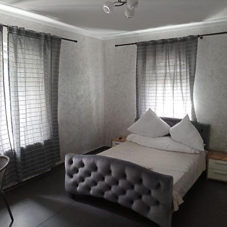 A Pousada Cataleya Caffee Rădăuţi Exterior foto